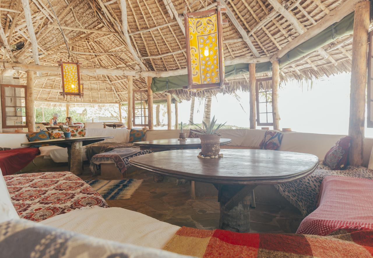 Mikadi Beach Camp & Backpackers Hostel Dar es Salaam Exterior foto