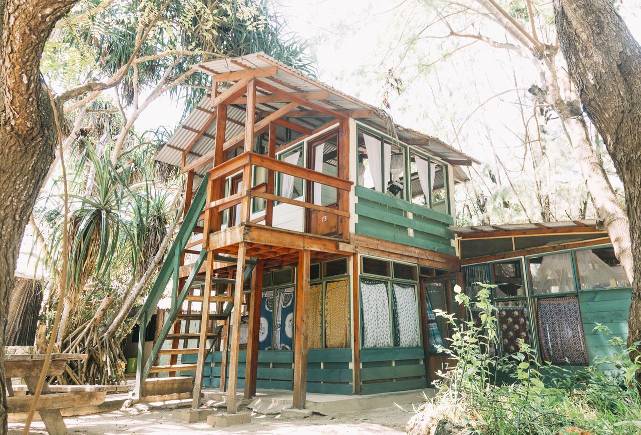 Mikadi Beach Camp & Backpackers Hostel Dar es Salaam Exterior foto